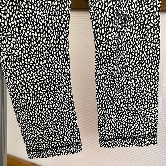 Lululemon Wunder Under Crop Hi-Rise Active Leggings Miss Mosaic Black Sz 8 - Picture 9 of 14